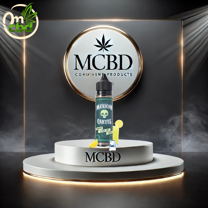L'e-liquide Mexican Cartel Limonade Cactus Citron Vert offre un mélange rafraîchissant de limonade acidulée, de cactus doux et de citron vert, parfait pour une vape désaltérante. Avec un ratio PG/VG de 30/70, il produit une vapeur dense tout en préservant des arômes intenses.