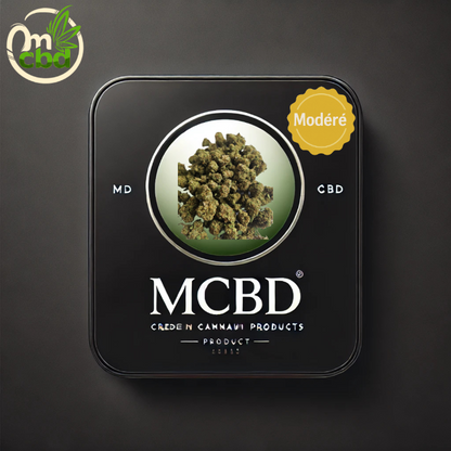 Alien OG CBD Small Bud se distingue par ses petites têtes compactes, riches en arômes citronnés, boisés et légèrement terreux. Elle offre une détente rapide et profonde, idéale pour se relaxer en fin de journée tout en gardant l’esprit clair. 