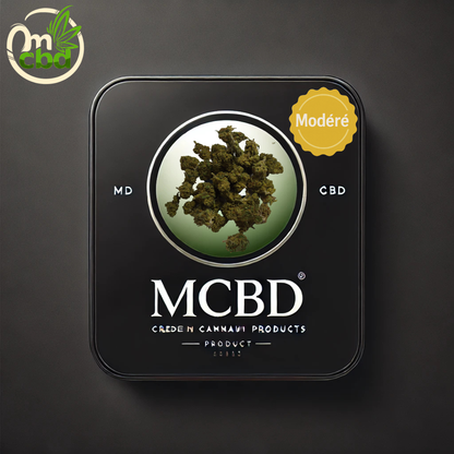 La Blueberry Small Bud est une fleur de CBD aux arômes fruités, sucrés et légèrement terreux, inspirée de la génétique Blueberry, l'une des plus appréciées au monde pour son profil olfactif gourmand et enveloppant. Cette version small bud offre un excellent rapport qualité/prix tout en conservant toute la richesse aromatique de la souche.
