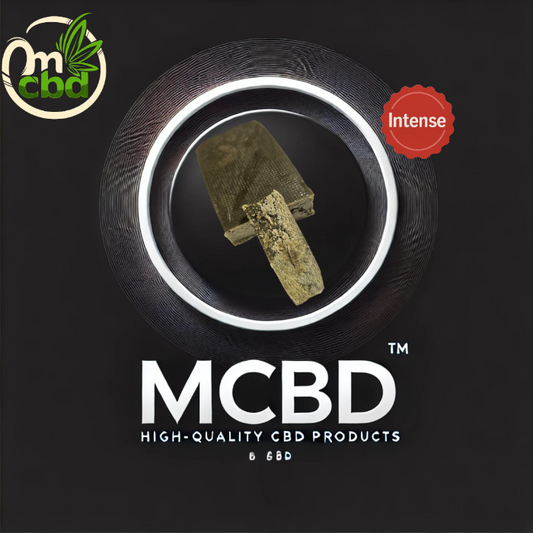 La résine de CBD Frozen est une résine aux arômes intenses et naturels, avec des notes de terre et de chanvre brut. Elle se distingue par ses effets relaxants profonds, idéale pour apaiser le corps et l’esprit en fin de journée.