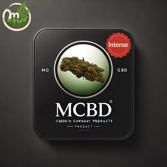 Découvrez l'Orange Cookie, une fleur de CBD d'exception qui séduit dès la première approche par son bouquet aromatique unique. Héritière d'une génétique soigneusement sélectionnée, cette variété dévoile des notes gourmandes d'orange fraîche, de zeste d'agrumes et de cookie vanillé, pour une expérience olfactive aussi douce qu'envoûtante.