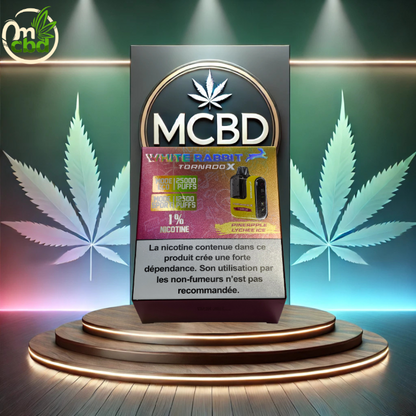 Puff WHITE RABBIT TORNADO X 25 000 – 1% nicotine (10 mg/ml)
Puff rechargeable nouvelle génération offrant jusqu’à 25 000 bouffées (mode Éco) ou environ 12 500 bouffées (mode Boost).
Équipée d’un écran pour suivre la batterie et d’une recharge USB-C, elle est vendue avec 2 fioles de 10 ml d’e-liquide pour une longue autonomie de vape.
Saveurs intenses, souvent fruitées avec une touche de fraîcheur.