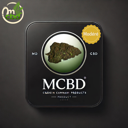 La Purple est une fleur de CBD emblématique, reconnue pour ses teintes violettes profondes et ses arômes fruités raffinés. Ses notes de baies, de raisin et sa légère touche florale séduisent les amateurs de saveurs complexes. Compactes et résineuses, ses fleurs scintillent grâce à leurs trichomes cristallins. 