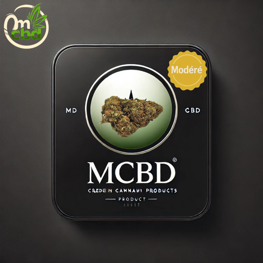 Savourez l'élégance de la Strawberry Premium
Variété d'exception aux arômes délicatement fruités, notre Strawberry Premium incarne la quintessence du chanvre haut de gamme. Cette fleur raffinée dévoile un bouquet aromatique complexe où se mêlent notes de fraise sauvage, fruits rouges juteux et touches sucrées subtilement épicées.