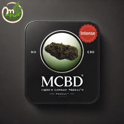 La fleur de CBD Orangello séduit par ses arômes d’agrumes intenses, mêlant orange et notes sucrées. Ses têtes compactes et résineuses offrent une expérience à la fois fruitée et puissante.