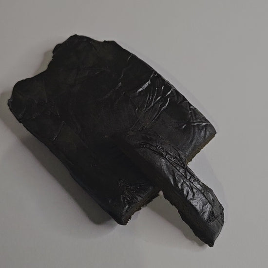 Découvrez la résine Banana Berry, une variété aux effets intenses qui allie puissance et caractère. Avec son goût fruité et marqué, elle s’adresse avant tout aux consommateurs expérimentés.