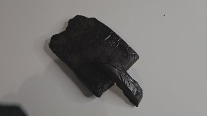 Découvrez la résine Banana Berry, une variété aux effets intenses qui allie puissance et caractère. Avec son goût fruité et marqué, elle s’adresse avant tout aux consommateurs expérimentés.