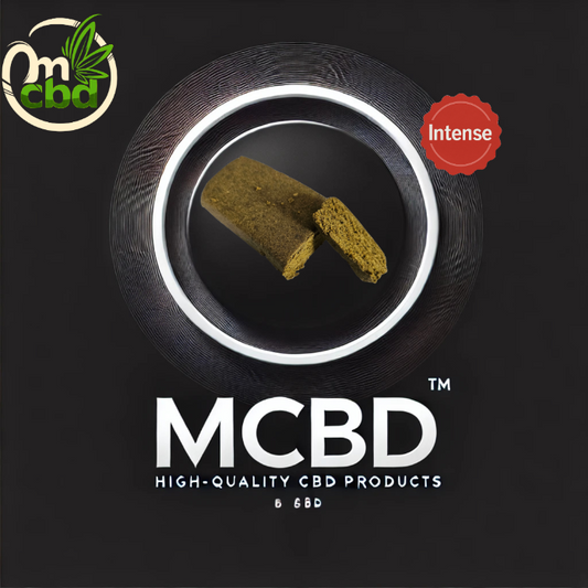 La résine CBD Le Jaune est une résine concentrée de qualité supérieure, obtenue par extraction des trichomes de fleurs de CBD. Avec sa couleur jaune dorée et sa texture compacte, elle se distingue par un profil aromatique riche, mélangeant des notes fruitées et terreuses.